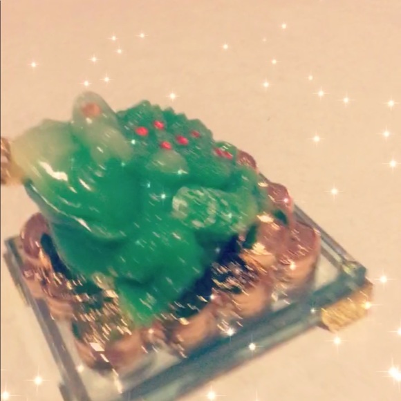 Japanese Frog w/Coin - Picture 4 of 4